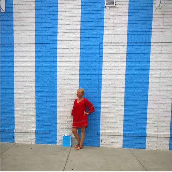 Bookmark my closet by liking this post! - Picture 7 of 8